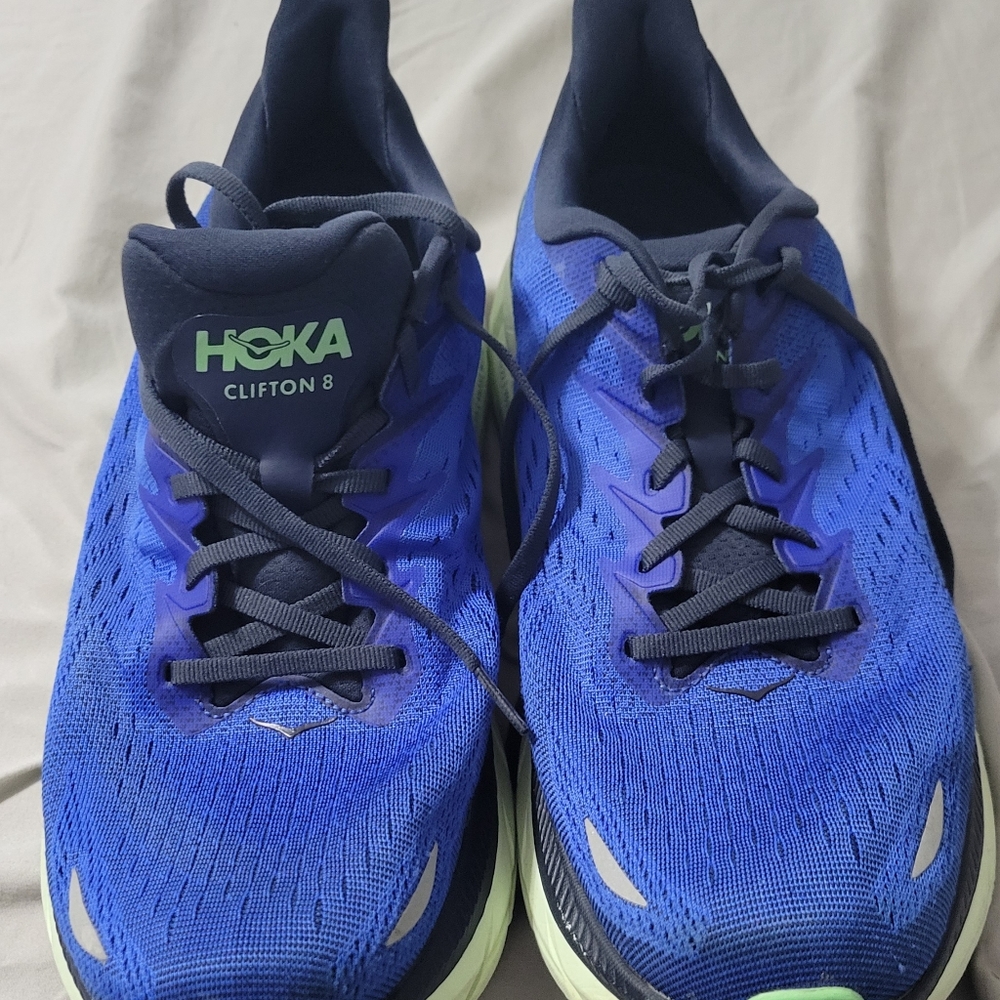 Hoka One One Clifton 8 men size 12